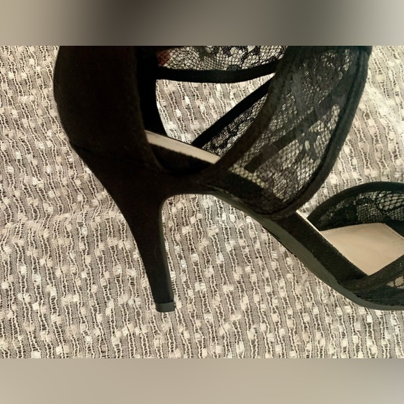 FIONI Clothing Black Lace Heels Payless  Shoes NWOT - Size 8 - Picture 5 of 11
